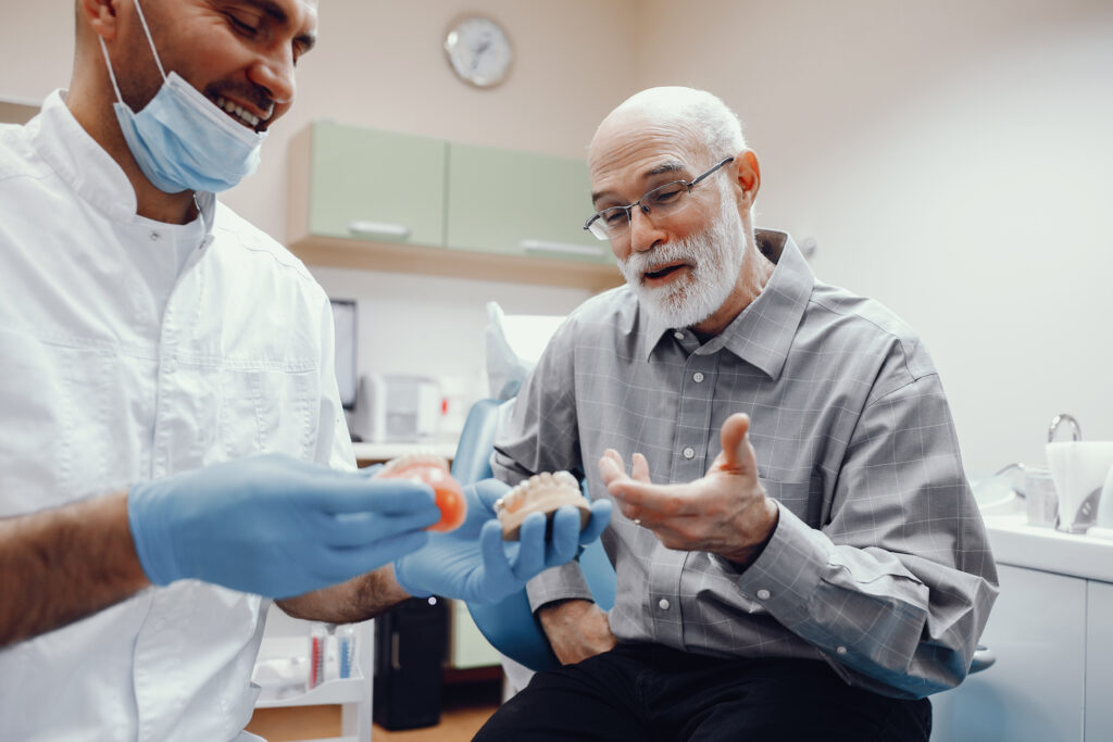 Urgencias dentales en adultos mayores: prevención y soluciones